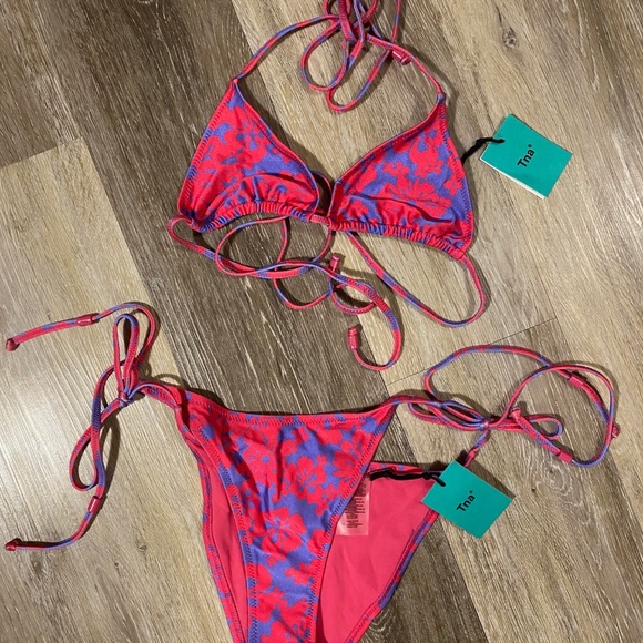 BNWT - Aritzia TNA - Topanga String Bikini Set - Picture 2 of 5